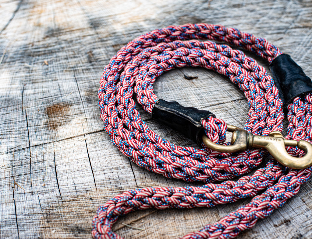 Paracord Leash: 6', tied using a doubled 4-strand round weave (8