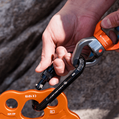 Domes Screw / Black / 112mm x 75mm ARM-Domes-ScrewLock ARMBURY Climbing Gear